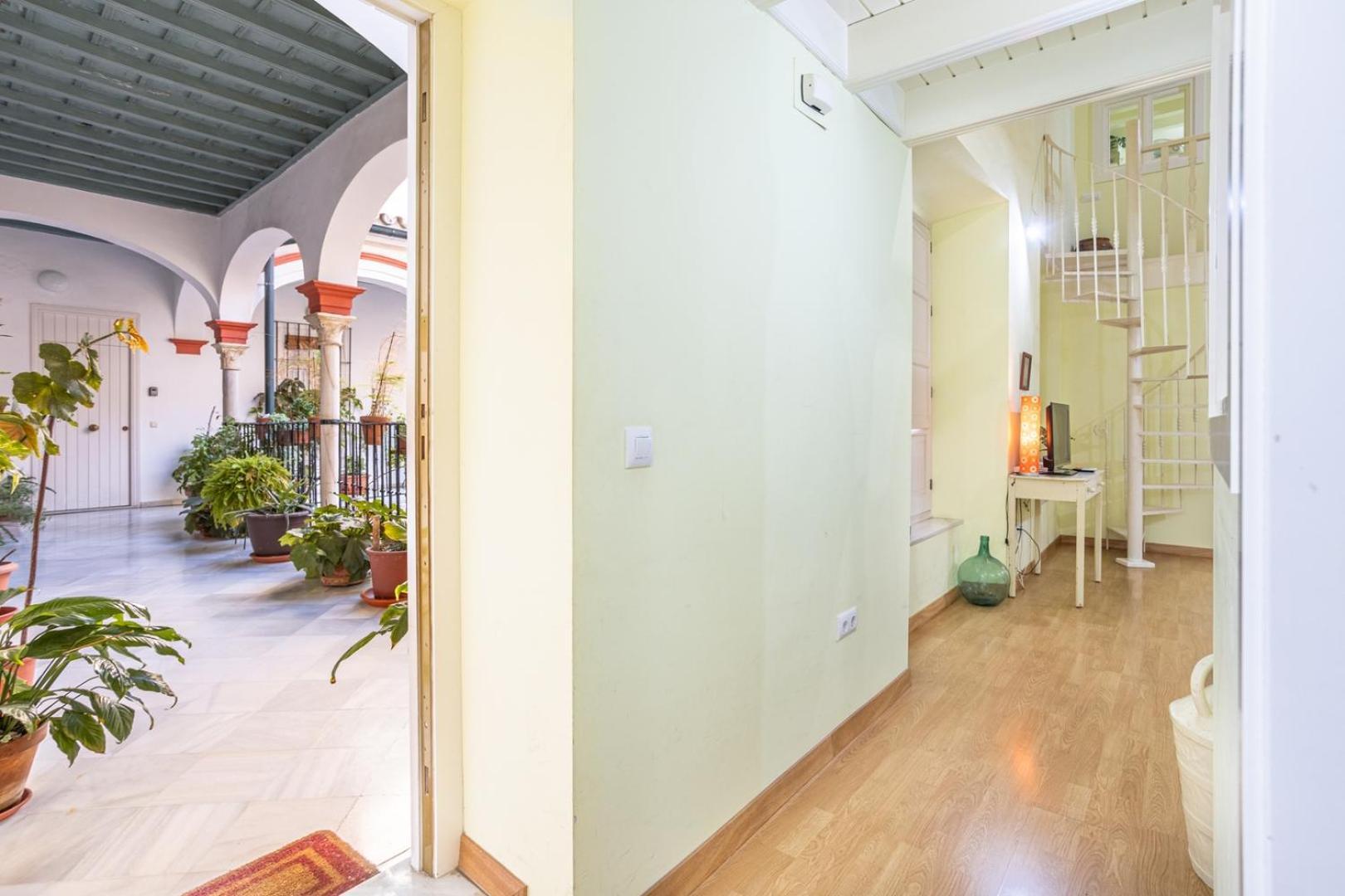 Duplex En Antigua Casa Palacio - Calle San Isidoro * Séville